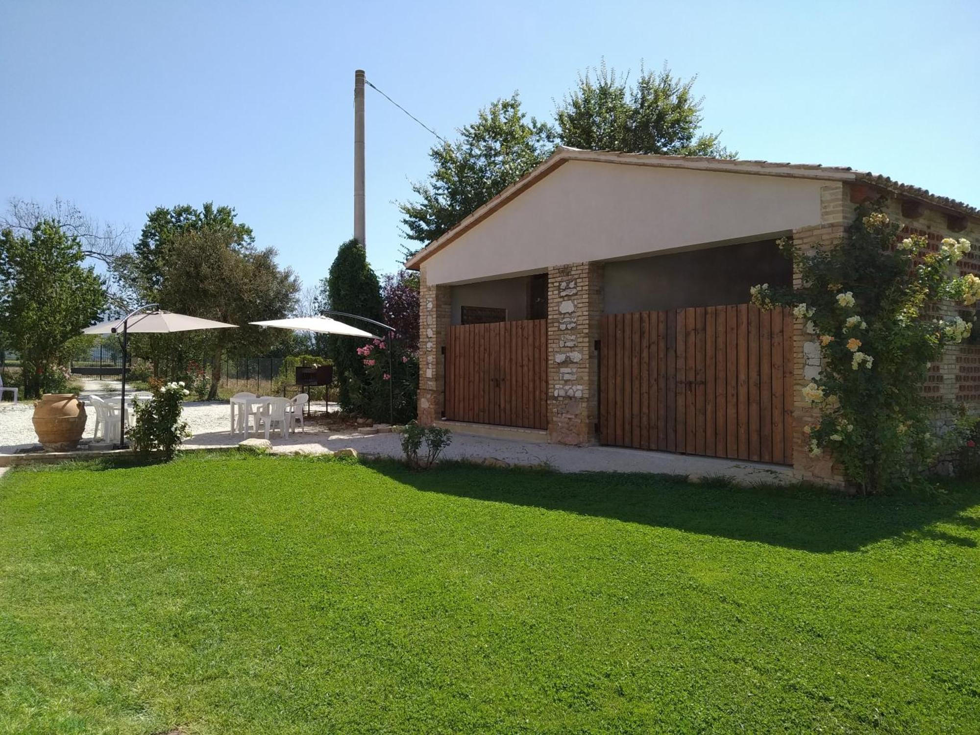 Podere Le Volte Degli Angeli Spello Bagian luar foto