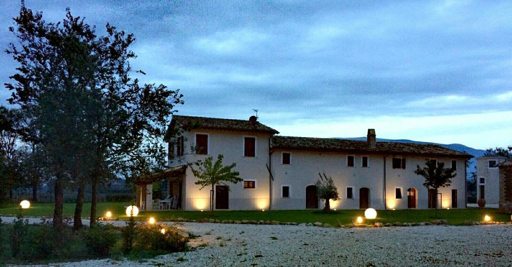 Podere Le Volte Degli Angeli Spello Bagian luar foto