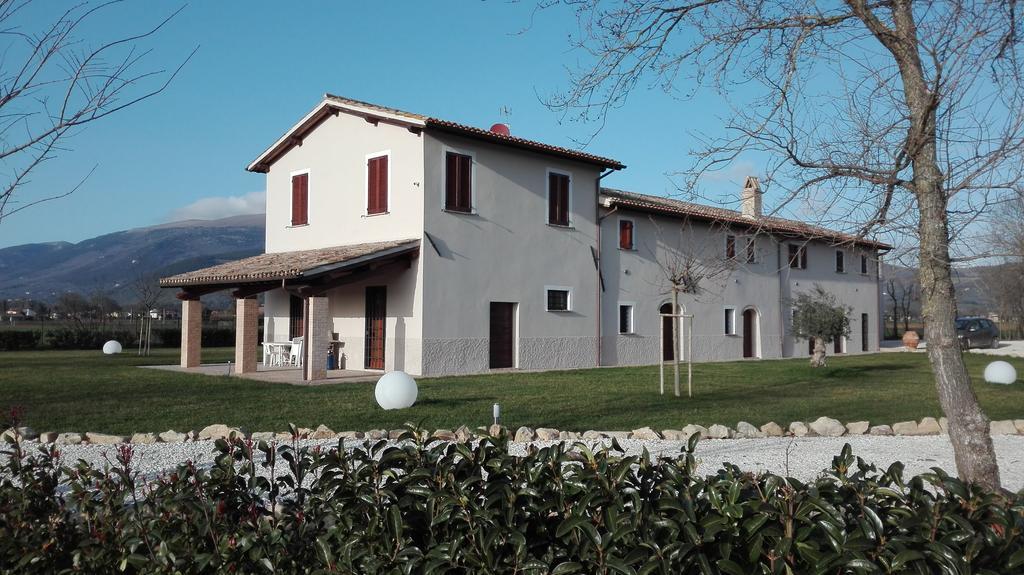Podere Le Volte Degli Angeli Spello Bagian luar foto